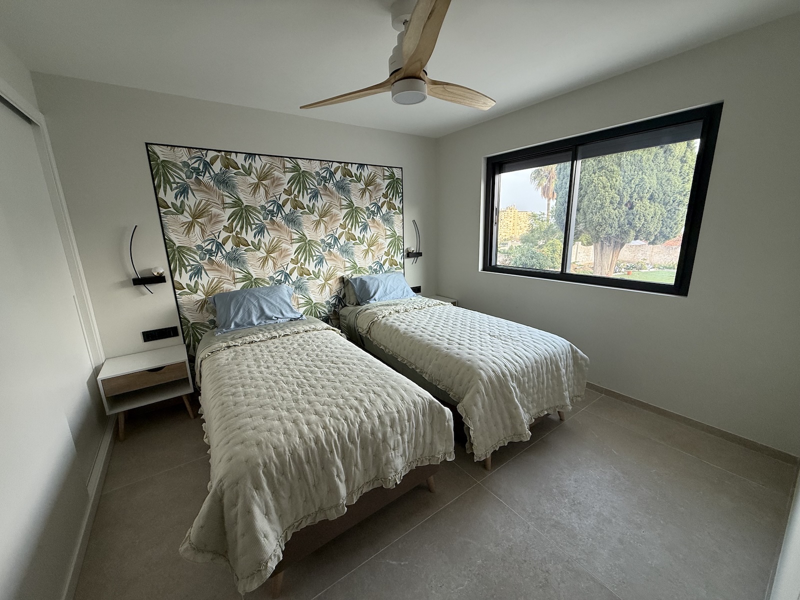 Modern peaceful bedrooms